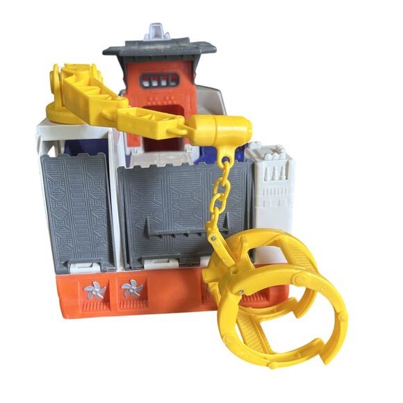 Matchbox 57 Mission Marine Rescue Shark Ship w/out Shark Cargo Helicopter - Picture 2 of 9